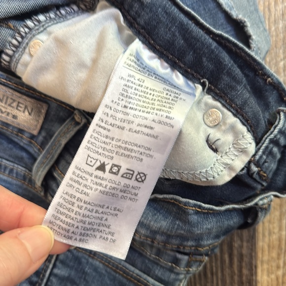 Levi's Denizen Juniors Blue Denim High Rise Shortie Shorts Roll Cuff Size 7 - Picture 9 of 10